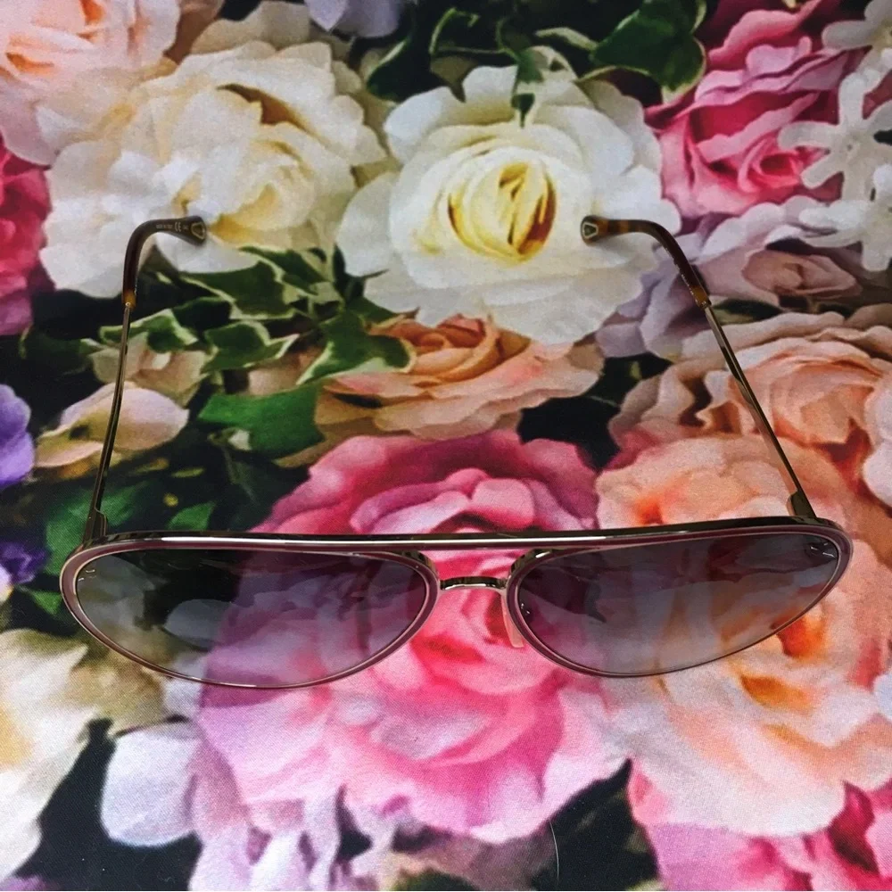 Chloe sunglasses metal red & silver rim FLAWED AS IS from rtr with case